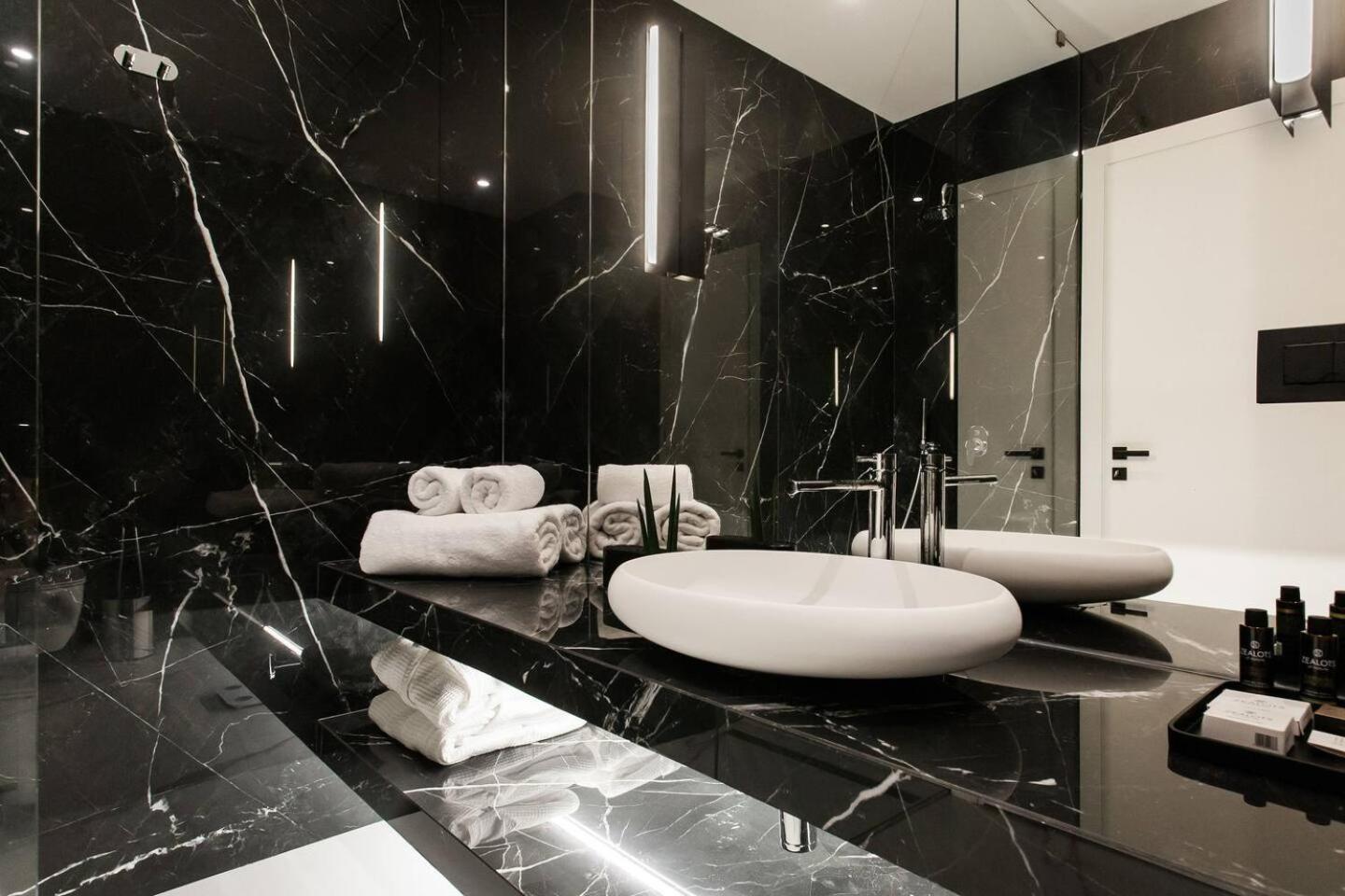 2 Sidebyside Suites In Athens Riviera By The Olon Ngoại thất bức ảnh